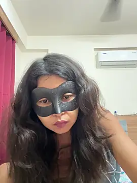 raavigirl online show from April 1, 2026, 1:41 pm