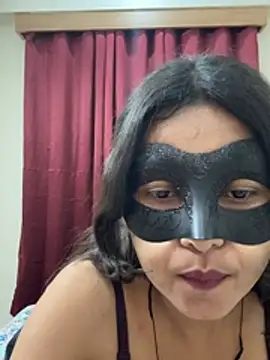 raavigirl online show from April 9, 2026, 7:08 pm