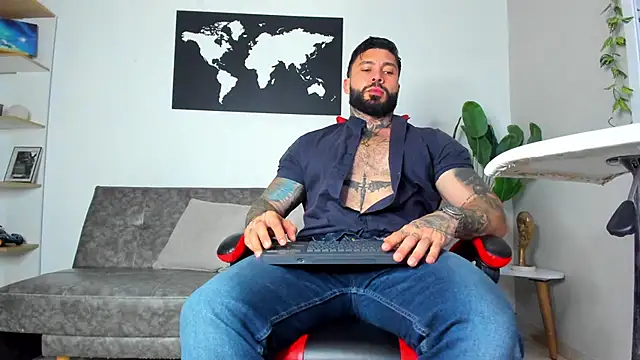 Alessrose online show from February 10, 2026, 7:40 pm