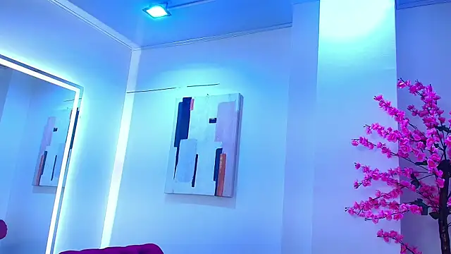 Alanna  scott online show from April 22, 2026, 3:53 am