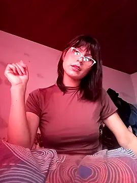 Snapshot of lucyscay_ chatting on May 2, 2026, 9:20 pm lucyscay online show from May 2, 2026, 9:20 pm