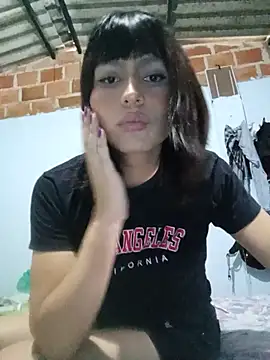 Snapshot of lucyscay_ chatting on May 24, 2026, 10:15 pm lucyscay online show from May 24, 2026, 10:15 pm