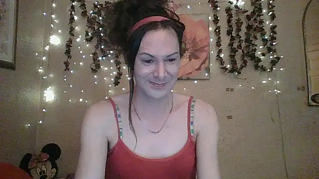 Snapshot of sillymillie4 chatting on May 4, 2026, 7:04 am sillymillie4 online show from May 4, 2026, 7:04 am