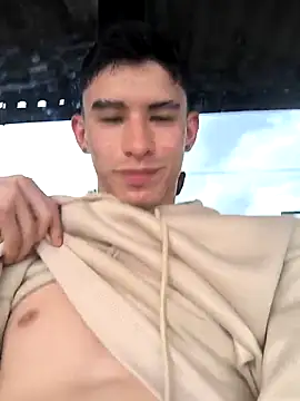 Camilow w online show from March 28, 2026, 10:31 pm