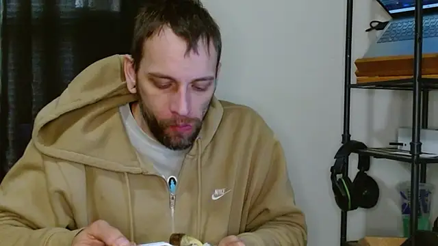 cguffey2284 online show from February 28, 2026, 10:22 pm