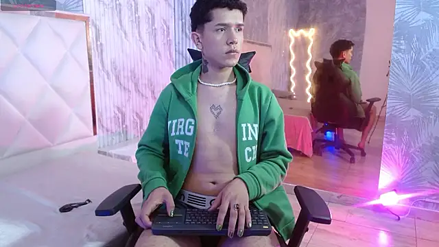 estefan tay online show from February 9, 2026, 7:18 pm