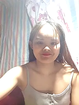 Luminana online show from February 16, 2026, 2:40 am