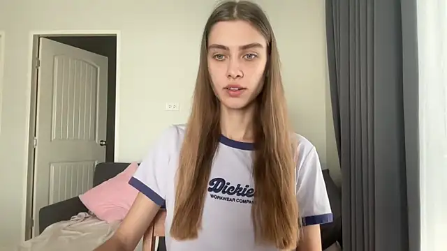 SonyaSweety online show from March 6, 2026, 1:57 am