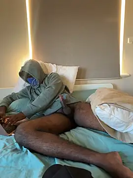 Reez77 online show from March 30, 2026, 8:15 am