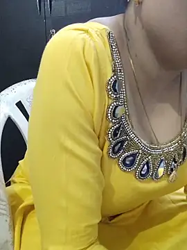 SexybeboX online show from April 23, 2026, 5:52 am