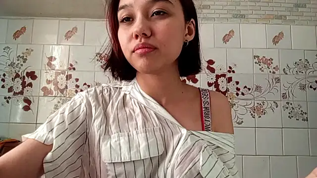 AnnettaBelsito online show from April 22, 2026, 1:12 pm