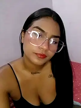 Zoe Renata online show from February 11, 2026, 12:32 pm