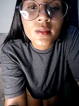 Snapshot of Zoe_Renata chatting on June 21, 2026, 3:53 am Zoe Renata online show from June 21, 2026, 3:53 am