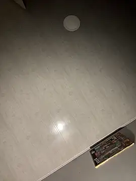 RachelWeisz  online show from April 22, 2026, 10:06 am