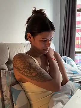 RachelWeisz  online show from April 23, 2026, 12:29 pm