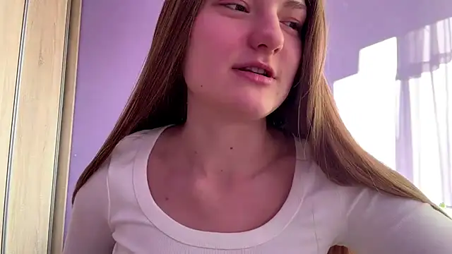 Snapshot of Milayouknow chatting on March 3, 2026, 7:25 am Milayouknow online show from March 3, 2026, 7:25 am