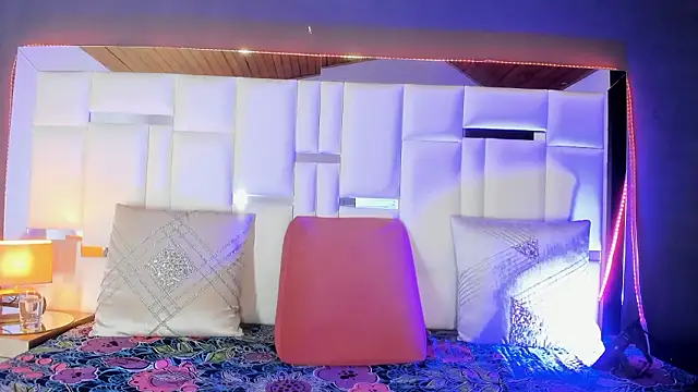 HilarySolis online show from February 23, 2026, 4:04 pm