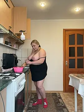 Mommy-girl-Lola online show from February 12, 2026, 2:01 pm