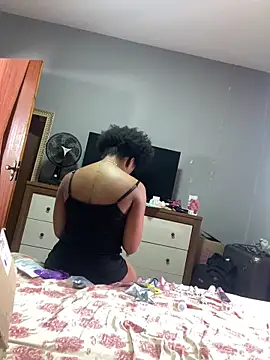 Snapshot of MusaNatacha chatting on February 10, 2026, 1:48 pm MusaNatacha online show from February 10, 2026, 1:48 pm