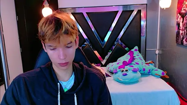 Liam Green1 online show from February 10, 2026, 11:47 am