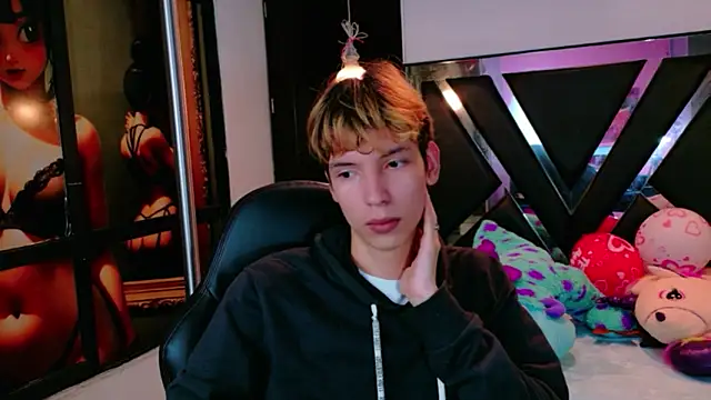 Liam Green1 online show from February 17, 2026, 12:01 pm