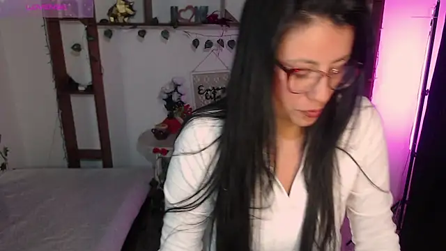 QueenRose94 online show from March 31, 2026, 1:22 pm