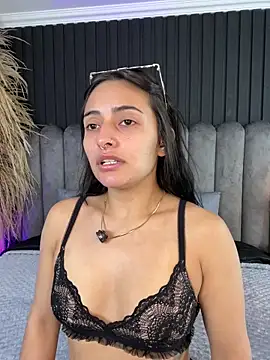 Snapshot of Nanda_vixen_ chatting on April 25, 2026, 8:28 pm Nanda vixen online show from April 25, 2026, 8:28 pm