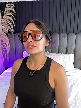 Snapshot of Nanda_vixen_ chatting on June 3, 2026, 11:21 pm Nanda vixen online show from June 3, 2026, 11:21 pm