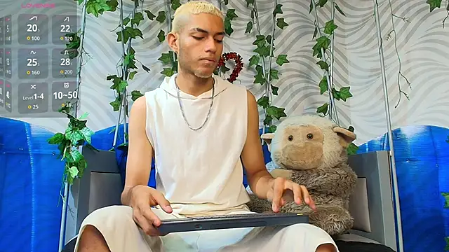 ItsZairen online show from February 20, 2026, 4:09 am