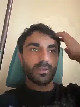 elia2711 online show from April 25, 2026, 4:26 pm