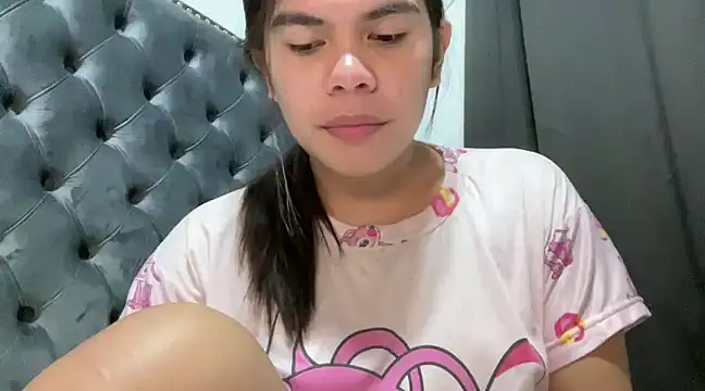 Snapshot of Mooree_naba chatting on February 18, 2025, 10:58 pm Mooree naba online show from February 18, 2025, 10:58 pm