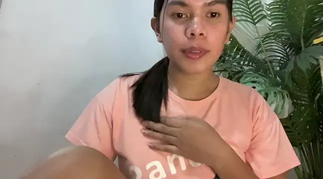 Snapshot of Mooree_naba chatting on March 11, 2025, 3:05 am Mooree naba online show from March 11, 2025, 3:05 am