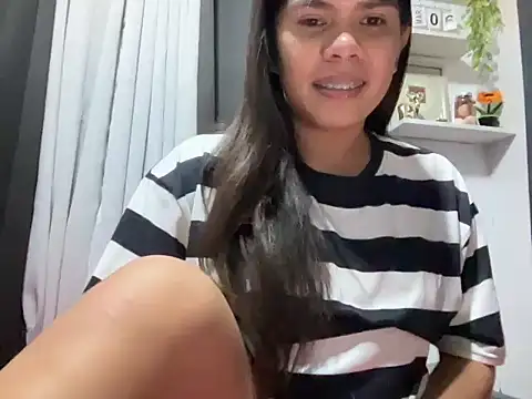 Snapshot of Mooree_naba chatting on March 6, 2026, 10:12 am Mooree naba online show from March 6, 2026, 10:12 am