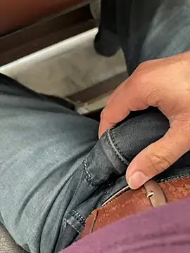 Ronny69y online show from February 8, 2026, 5:44 am