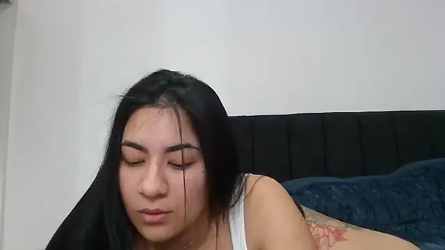 Agusgold22 online show from May 15, 2026, 1:51 pm