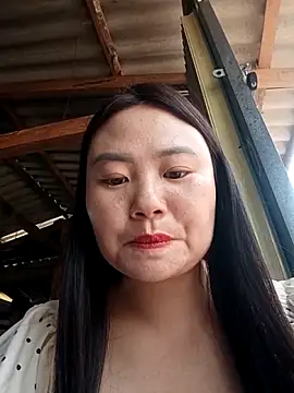 lisn-cute online show from April 14, 2026, 2:17 am