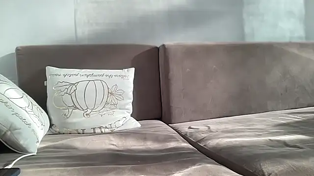 Darsy Rox online show from March 23, 2026, 5:44 am