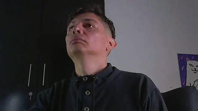 Snapshot of Thommas8a chatting on February 16, 2026, 2:40 am Thommas8a online show from February 16, 2026, 2:40 am