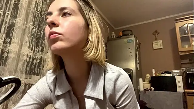 CharmingBlonde online show from February 18, 2026, 6:48 pm