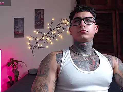 maxstrom111 online show from March 10, 2026, 3:28 pm