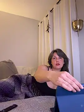 mshunny online show from February 11, 2026, 4:17 am