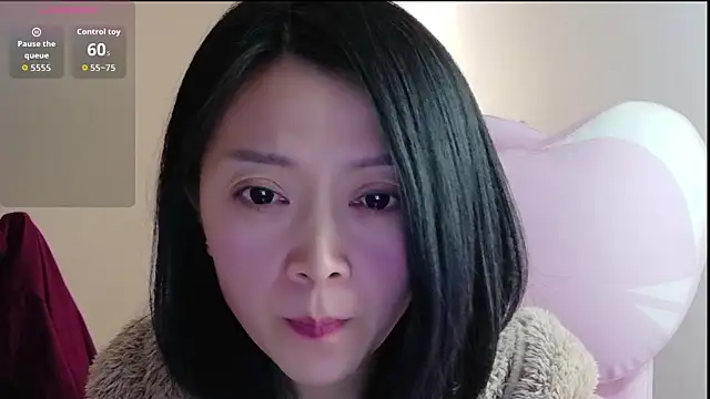 xiaojie jie online show from February 8, 2026, 7:06 pm