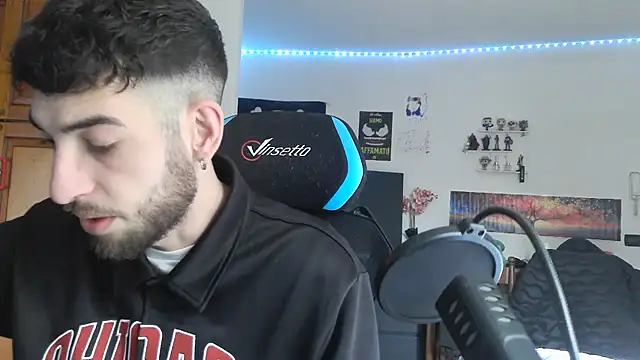 maestroboris95 online show from February 8, 2026, 12:52 pm