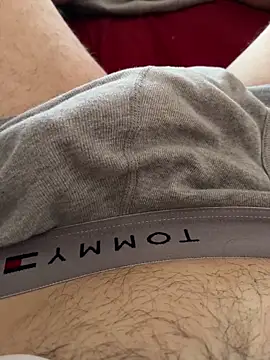 samlas6974 online show from February 11, 2026, 11:04 am