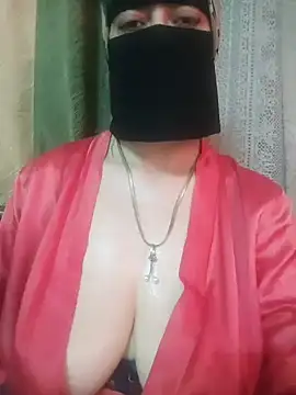 Snapshot of Nada_Oh chatting on June 3, 2026, 9:42 pm Nada Oh online show from June 3, 2026, 9:42 pm