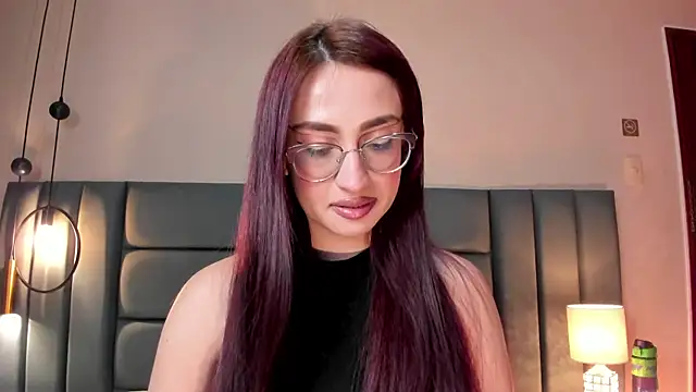 AndraCyruss online show from February 26, 2026, 11:48 pm