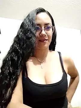 Snapshot of Salma-sweet chatting on May 8, 2026, 3:23 am Salma-sweet online show from May 8, 2026, 3:23 am
