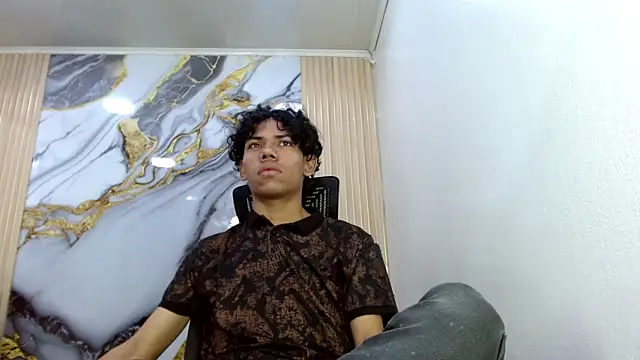 DaviidBuckx  online show from March 17, 2026, 2:16 am