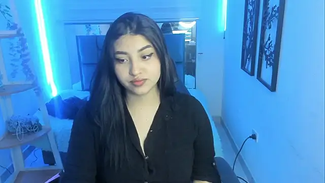 bloom winxx online show from February 10, 2026, 2:48 am