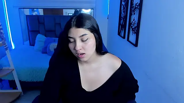 bloom winxx online show from February 19, 2026, 3:13 am